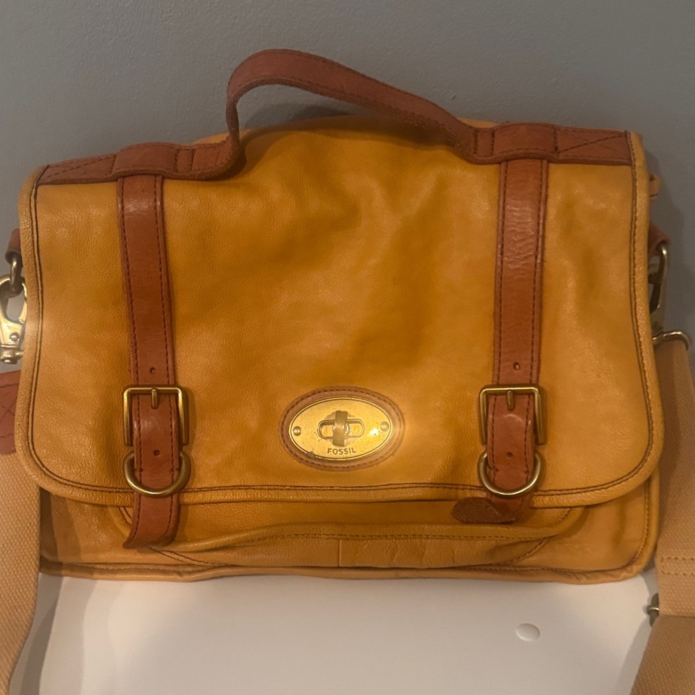 Fossil Yellow Leather Messenger/ Satchel with Brown Trim